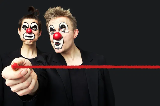 Red Nose Company: Punainen viiva
