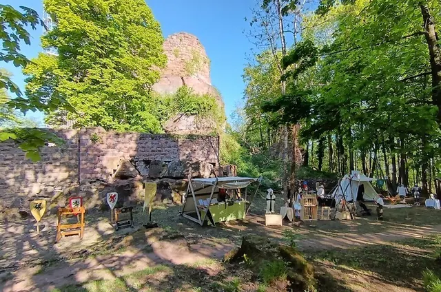 Découvrez un campement médiéval
