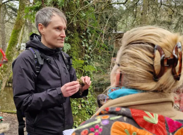 Sortie à la découverte des plantes médicinales et comestibles de la vallée du Cens