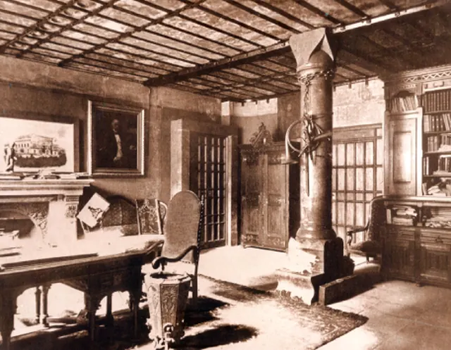 Exposició 'Francesc Vidal i Jevellí al Palau Güell. Interiors i mobles'
