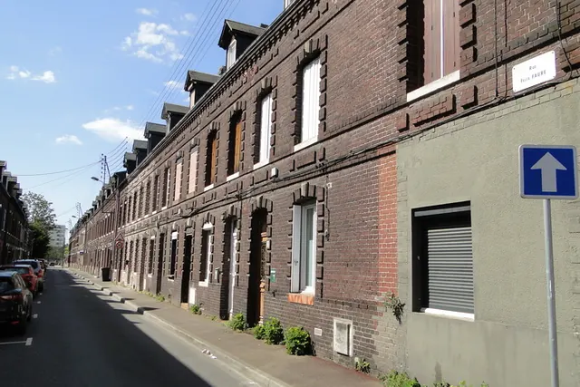 Visite guidée : au fil des rues et passages quevillais