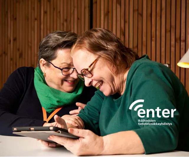 Peer tutoring in IT matters for seniors