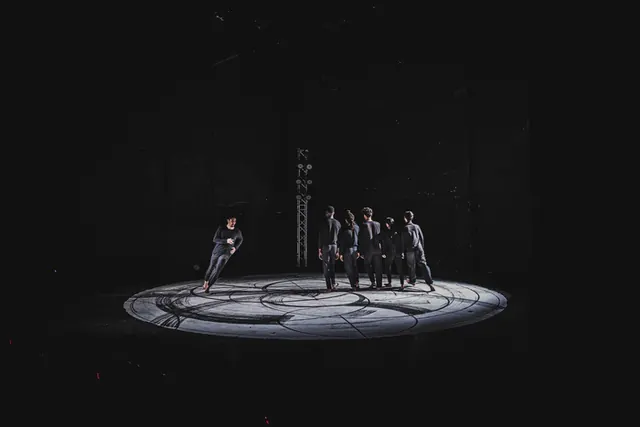 Crossing - Studio 8