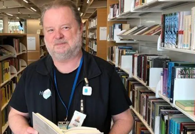 Book club in Finnish