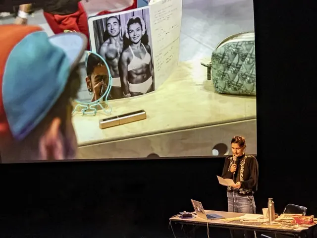 Suzanne : Une histoire du cirque - L’Association du Vide, Anna Tauber, Fragan Gehlker