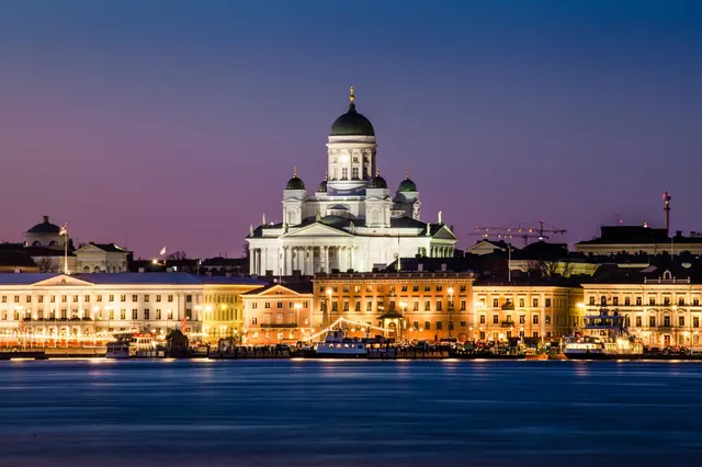 Löytöretkellä Helsingissä, veistosten kaupungissa
