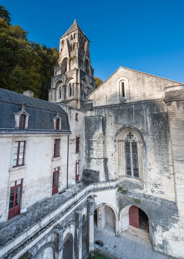 Visites de l'abbaye de Brantôme