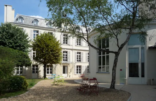 Visite de la Faculté de théologie protestante de Paris et de ses jardins