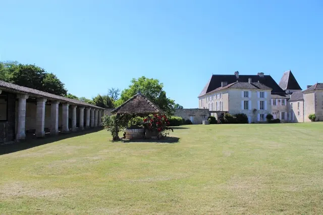 Visite guidée de l'intérieur du Château de Balzac