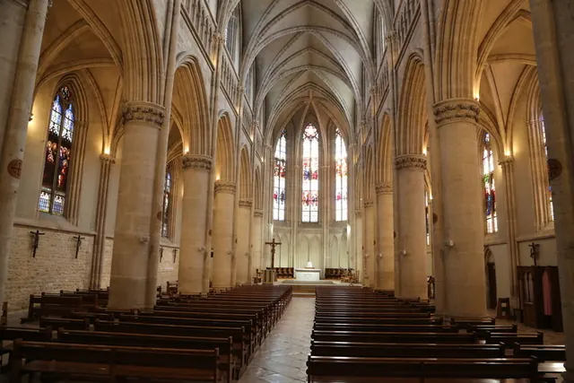 Visite libre de la grande chapelle et du parc