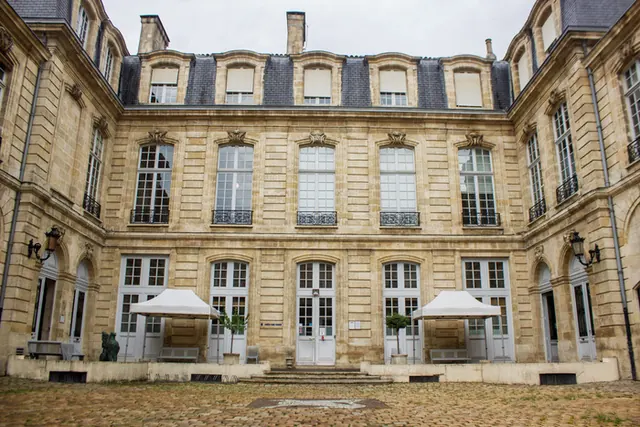 Visite partielle de l’hôtel Leberthon (siège du Crédit Municipal de Bordeaux) et expertises gratuites
