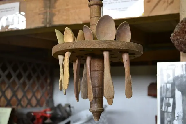 Atelier cuillère sculptée