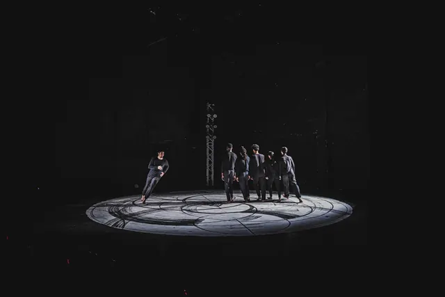 Crossing - Studio 8