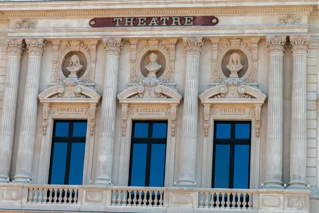 Levez les yeux ! A la découverte du théâtre à l'italienne