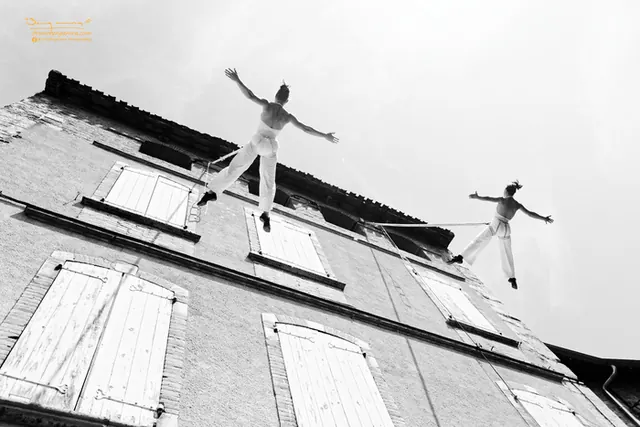 « SUSPEND’S » - Spectacle de danse verticale sur façade [Archives Toulouse]